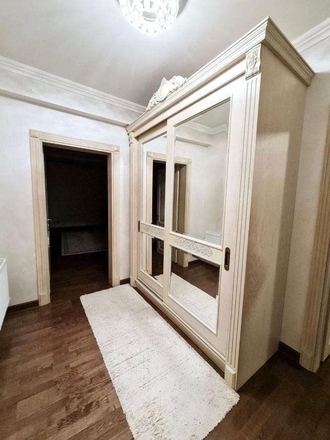 Cathedral Park And Pedestrian Zone Ultracentral Cozy Apartment In Chisinau Bagian luar foto