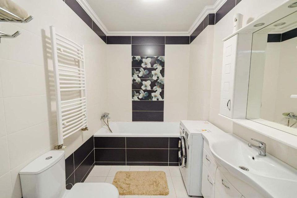 Cathedral Park And Pedestrian Zone Ultracentral Cozy Apartment In Chisinau Bagian luar foto